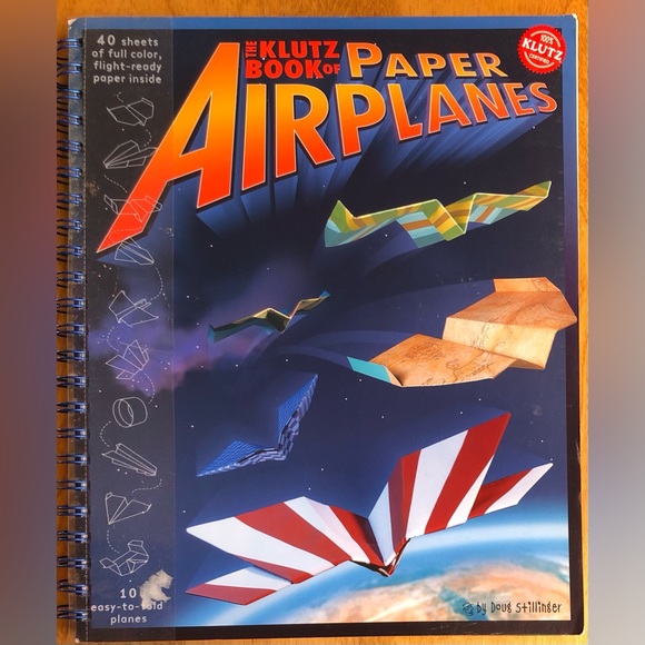 The Klutz Book of Paper Airplanes / How Do Airplanes Fly? - Picture 2 of 16